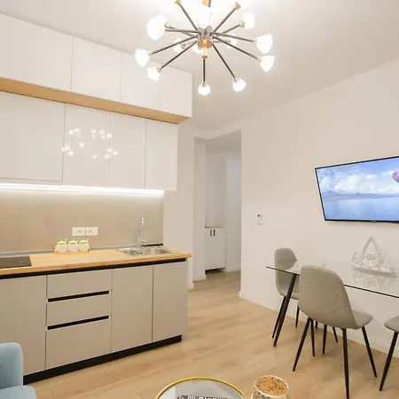 Apartment Miku Apartment-adorable At Bllok Area